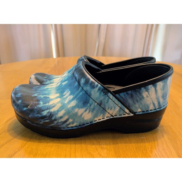 Dansko Womens Blue Tie Dye Professional Nurse Clogs Size 38 EU 7.5-8 US - Picture 6 of 9